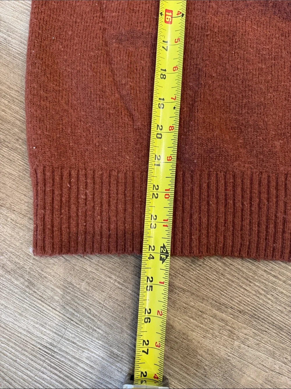 J. Crew Men’s Classic Crewneck Burnt Orange Rust Sweater Lamb’s Wool Blend
